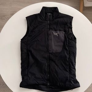 Men’s Arc’teryx Vest.